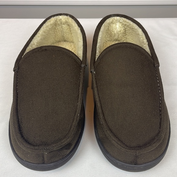 NWOT Levi’s Men’s Moccasin Slippers Size XL 11-12 - Picture 2 of 9